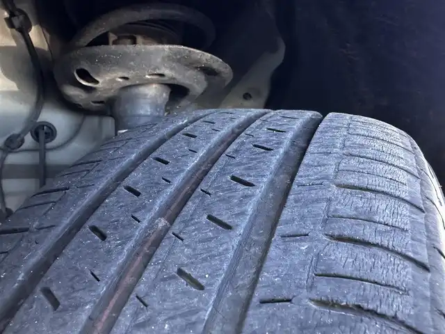 トヨタ アクア Z 宮城県 2022(令4)年 4.4万km プラチナホワイトパールマイカ 合成皮革パッケージ/・ハーフレザーシート/・運転席パワーシート/・前席シートヒーター/・ステアリングヒーター/16インチアルミホイール/＝＝＝/セーフティセンス/・プリクラッシュセーフティ/・レーントレーシングアシスト/・レーダークルーズコントロール/・オートマチックハイビーム/・ロードサインアシスト/先行車発進告知機能/パーキングサポートブレーキ（前後方静止物）/10.5インチディスプレイオーディオ/・Bluetooth/・AppleCarPlay/AndroidAuto/・フルセグTV/バックカメラ/ビルトインETC/ドライブレコーダー/AC100V/1500W/革巻きステアリング/ステアリングスイッチ/LEDヘッドランプ/フォグランプ/オートライト/スマートキー＆プッシュスタート/電動格納ミラー/純正フロアマット/W/サイド/カーテンエアバッグ