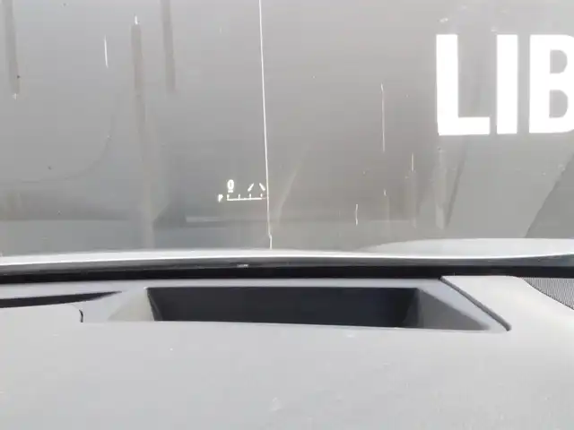 レクサス ＲＸ 450h バージョンL 岩手県 2016(平28)年 4.3万km プラチナムシルバーメタリック 4WD/純正メモリナビ/ (DVD/フルセグTV/Bluetooth/USB/SD)/パノラミックビューモニター/ビルトインETC2.0/前方ドライブレコーダー/レザーシート/前席パワーシート/全席シートヒーター/前席エアシート/パワーバックドア/ステアリングヒーター/LEXUS Safety System+/・レーダークルーズコントロール （全車速追従機能付）/・歩行者検知機能付衝突回避支援型プリクラッシュセーフティ（PCS）/・レーンディパーチャーアラート（LDA）/・レーントレーシングアシスト/・オートマチックハイビーム（AHB）/・アダプティブハイビームシステム（AHS）/・先行車発進告知/ブラインドスポットモニター/ヘッドアップディスプレイ/横滑り防止機能/100V電源/スマートキー/純正20インチアルミホイール/純正LEDヘッドライト/カーテンエアバック/スペアキー１本/保証書/取扱説明書