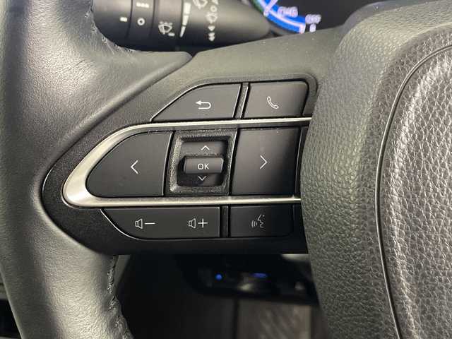 トヨタ ノア ハイブリッド Z 埼玉県 2022(令4)年 1.7万km ホワイトパールクリスタルシャイン 純正ナビ機能付ディスプレイオーディオ/(Bluetooth/HDMI/CD/DVD/USB/AM/FM)/地デジフルセグ/バックカメラ/ETC2.0/アダプティブクルーズコントロール/オートマチックハイビーム/車線逸脱警報/衝突軽減ブレーキ/クリアランスソナー/リヤシートリマインダー/オットマン/前席・2列目シートヒーター/AC100V/電子パーキングシステム/ブレーキホールド/ドライブモードセレクト/プッシュスタート/ステアリングリモコン/ウィンカー・電動格納ミラー/ロールサンシェード/フロントフォグランプ/純正フロアマット/純正ドアバイザー/純正16インチアルミホイール