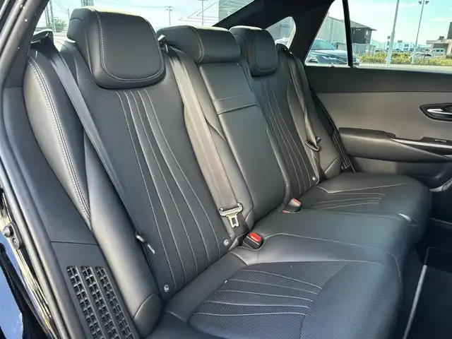 トヨタ クラウン ハイブリッド RS リミテッドⅡ 奈良県 2021(令3)年 4.3万km ブラック 純正12.3インチナビ/（TV/BT/CD/DVD/AppleCarPlay/AndroidAuto)/レーダークルーズコントロール/アラウンドビューモニター/ブラインドスポットモニター/前後コーナーセンサー/プリクラッシュセーフティ/レーンキープアシスト/パワーバックドア/黒革シート/前席パワーシート/前席シートヒーター/エアーシート/ステアリングヒーター/ヘッドアップディスプレイ/ETC2.0/前後ドライブレコーダー（DC-DR652）/純正18インチAW/保証書/取り扱い説明書/スペアキーX1