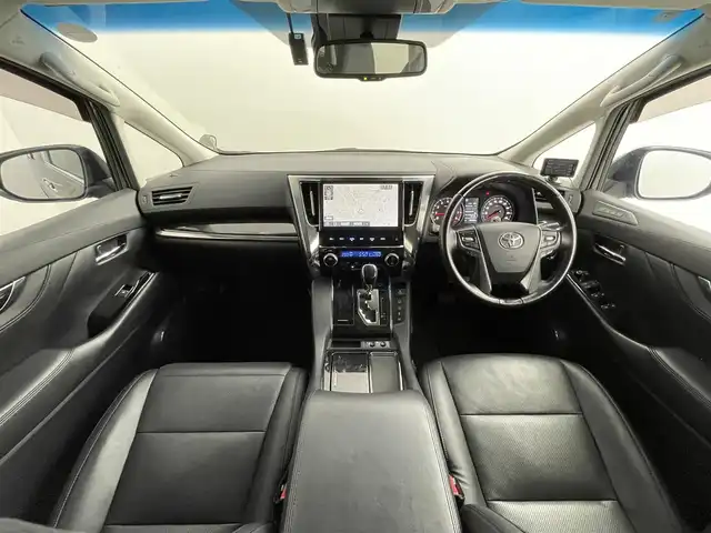 トヨタ ヴェルファイア Z Gエディション 道央・札幌 2018(平30)年 5.7万km ブラック ・ワンオーナー/・４WD/・寒冷地仕様/・純正ナビ(NSZN-Z68T)/　CD/DVD/SD/BT/フルセグ/・バックカメラ/・ETC/・ユピテル製GPSレーダー/・プリクラッシュセーフティ/・レーダークルーズコントロール/・レーンキープアシスト/・オートハイビーム/・クリアランスソナー/・横滑り防止装置/・レザーシート/・パワーシート/・前席シートヒーター/・両側パワースライドドア/・パワーバックドア/・LEDヘッドライト/・フォグライト/・オートライト/・プッシュスタート/・スマートキー/・純正エンジンスターター/・純正フロアマット/・新車保証書/・取扱説明書