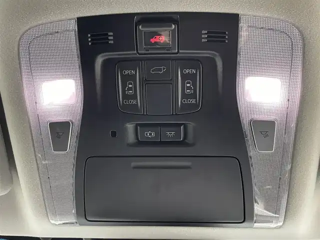 トヨタ ヴェルファイア Z Gエディション 道央・札幌 2018(平30)年 5.7万km ブラック ・ワンオーナー/・４WD/・寒冷地仕様/・純正ナビ(NSZN-Z68T)/　CD/DVD/SD/BT/フルセグ/・バックカメラ/・ETC/・ユピテル製GPSレーダー/・プリクラッシュセーフティ/・レーダークルーズコントロール/・レーンキープアシスト/・オートハイビーム/・クリアランスソナー/・横滑り防止装置/・レザーシート/・パワーシート/・前席シートヒーター/・両側パワースライドドア/・パワーバックドア/・LEDヘッドライト/・フォグライト/・オートライト/・プッシュスタート/・スマートキー/・純正エンジンスターター/・純正フロアマット/・新車保証書/・取扱説明書