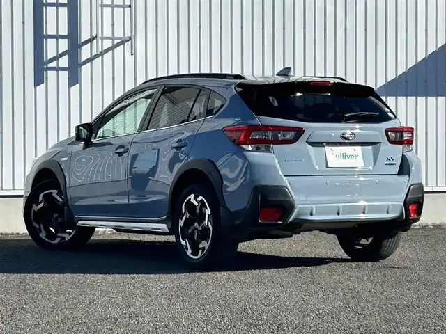 スバル ＸＶ ハイブリッド アドバンス 熊本県 2021(令3)年 4万km クールグレーカーキ 純正ナビ/・AM/FM/CD/DVD/BD/SD/USB/BT/・AppleCarPlay/AndroidAuto/・フルセグTV/バックカメラ/・サイド/フロント/アイサイト/・先行車発進お知らせ機能/・プリクラッシュブレーキアシスト/・車線逸脱警報機能/・全車速追従機能付きクルーズコントロール/・ツーリングアシスト/・後退時ブレーキアシスト/・ステアリング連動ヘッドランプ/・スバルリヤビークルディテクション/コーナーセンサー（後方）/革巻きステアリング/・ステアリングリモコン/・パドルシフト/オートライト/・LEDライト/・フォグランプ/ハーフレザーシート/・D/N席パワーシート/・D席シートメモリー/純正ドライブレコーダー（前方）/電動格納ミラー/・ウィンカーミラー/電動サイドブレーキ/・オートビーグルホールド/ETC/トノカバー/純正アルミホイール/純正フロアマット/スマートキー/・スペアキー