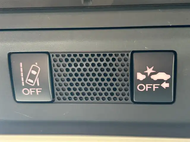 スバル ＸＶ ハイブリッド アドバンス 熊本県 2021(令3)年 4万km クールグレーカーキ 純正ナビ/・AM/FM/CD/DVD/BD/SD/USB/BT/・AppleCarPlay/AndroidAuto/・フルセグTV/バックカメラ/・サイド/フロント/アイサイト/・先行車発進お知らせ機能/・プリクラッシュブレーキアシスト/・車線逸脱警報機能/・全車速追従機能付きクルーズコントロール/・ツーリングアシスト/・後退時ブレーキアシスト/・ステアリング連動ヘッドランプ/・スバルリヤビークルディテクション/コーナーセンサー（後方）/革巻きステアリング/・ステアリングリモコン/・パドルシフト/オートライト/・LEDライト/・フォグランプ/ハーフレザーシート/・D/N席パワーシート/・D席シートメモリー/純正ドライブレコーダー（前方）/電動格納ミラー/・ウィンカーミラー/電動サイドブレーキ/・オートビーグルホールド/ETC/トノカバー/純正アルミホイール/純正フロアマット/スマートキー/・スペアキー