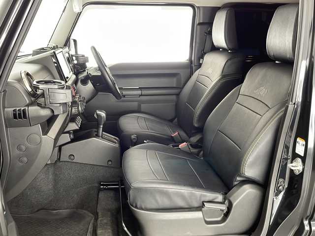 スズキ ジムニー XC 宮崎県 2020(令2)年 3.5万km ブルーイッシュブラックパール3 SUZUKI Safety Support/〇デュアルセンサーブレーキサポート/〇誤発進抑制機能/〇車線逸脱警報機能/〇ふらつき警報機能/〇標識認識機能/〇ハイビームアシスト/〇先行車発進お知らせ機能/純正8インチSDナビ/フルセグTV/CD/DVD/Bluetooth/バックカメラ/クルーズコントロール/レザー調シートカバー/シートヒーター/LEDヘッドライト/純正16インチAW/純正ゴムマット/ビルトインETC