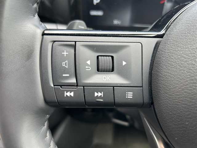日産 セレナ ハイウェイスター V 宮城県 2023(令5)年 6.1万km 黒 登録時走行距離　60428km/純正ナビ/両側パワースライドドア/プロパイロット/エマージェンシーブレーキ/クルーズコントロール/アラウンドビューモニター/ETC2.0/パドルシフト/デジタルインナーミラー/オートホールド/置くだけ充電/先行車発進お知らせ/電格ミラー/純正16インチAW