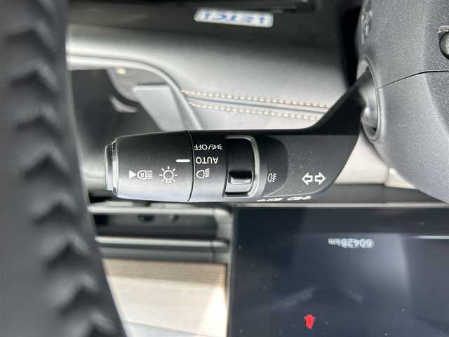 日産 セレナ ハイウェイスター V 宮城県 2023(令5)年 6.1万km 黒 登録時走行距離　60428km/純正ナビ/両側パワースライドドア/プロパイロット/エマージェンシーブレーキ/クルーズコントロール/アラウンドビューモニター/ETC2.0/パドルシフト/デジタルインナーミラー/オートホールド/置くだけ充電/先行車発進お知らせ/電格ミラー/純正16インチAW