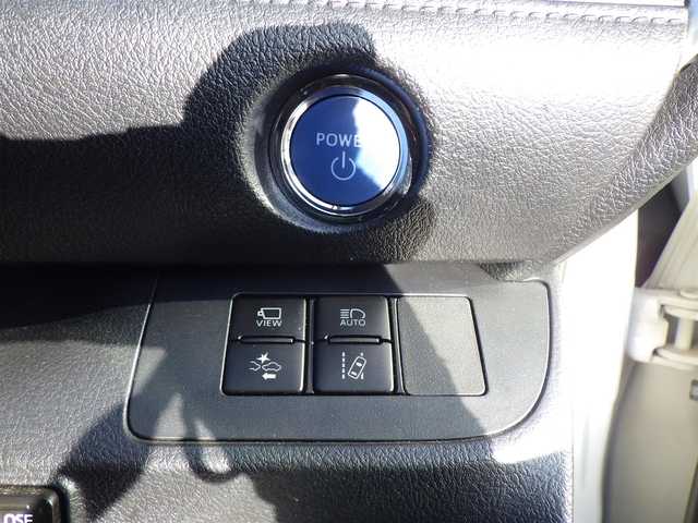 トヨタ シエンタ ハイブリッド ファンベースG セーフティED 千葉県 2020(令2)年 3.3万km ホワイトパールクリスタルシャイン Toyota Safety Sense/・プリクラッシュセーフティ/・レーンディパーチャーアラート/・オートハイビーム/クルーズコントロール/両側パワースライドドア/純正SDナビ/地デジTV/【DVD/CD再生機能　Bluetooth接続】/パノラミックビューモニター/ドライブレコーダー（前後撮影）【CSD-790FHG】/革巻きステアリング/ステアリングヒーター/ステアリングスイッチ/ETC（2.0）/LEDヘッドライト/フォグライト/ウインカーミラー/クリアランスソナー/純正15インチアルミホイル/スマートキー