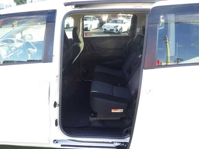 トヨタ シエンタ ハイブリッド ファンベースG セーフティED 千葉県 2020(令2)年 3.3万km ホワイトパールクリスタルシャイン Toyota Safety Sense/・プリクラッシュセーフティ/・レーンディパーチャーアラート/・オートハイビーム/クルーズコントロール/両側パワースライドドア/純正SDナビ/地デジTV/【DVD/CD再生機能　Bluetooth接続】/パノラミックビューモニター/ドライブレコーダー（前後撮影）【CSD-790FHG】/革巻きステアリング/ステアリングヒーター/ステアリングスイッチ/ETC（2.0）/LEDヘッドライト/フォグライト/ウインカーミラー/クリアランスソナー/純正15インチアルミホイル/スマートキー