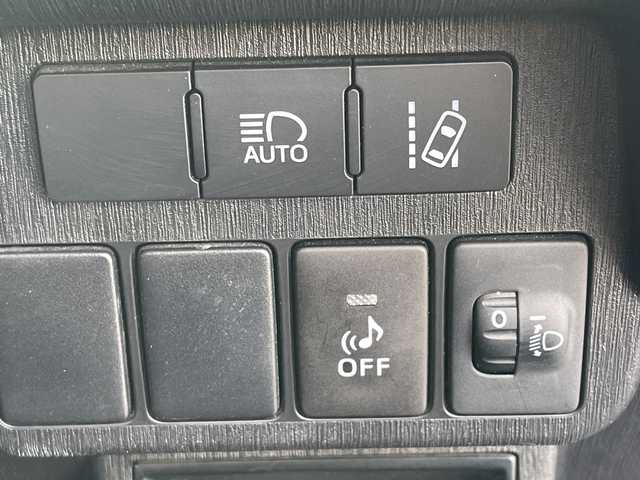 トヨタ プリウス α S 千葉県 2019(令1)年 11.5万km ブラックマイカ ９型ナビＡＶＩＣ－ＲＱ９０３　バックカメラ　セーフティセンス　フルセグ　ＢＴ　ＤＶＤ　クルコン　ＰＣＳ　ＬＤＡ　ＡＨＢ　ドラレコ　フロアマット　ＬＥＤライト　オートライト　フォグライト　バイザー