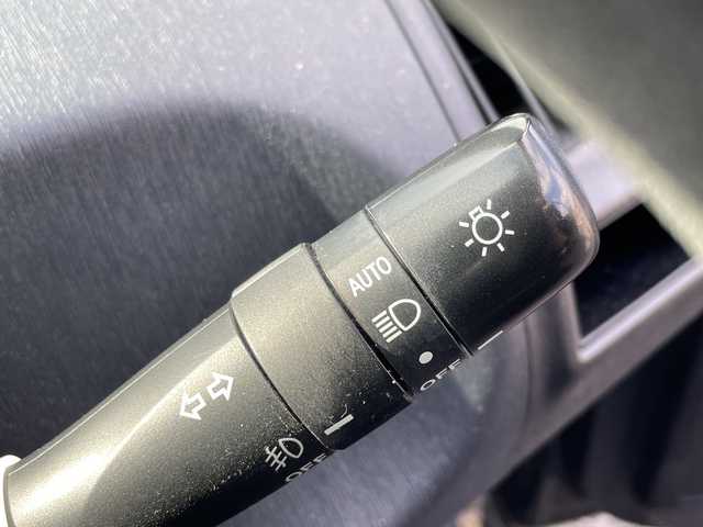 トヨタ プリウス α S 千葉県 2019(令1)年 11.5万km ブラックマイカ ９型ナビＡＶＩＣ－ＲＱ９０３　バックカメラ　セーフティセンス　フルセグ　ＢＴ　ＤＶＤ　クルコン　ＰＣＳ　ＬＤＡ　ＡＨＢ　ドラレコ　フロアマット　ＬＥＤライト　オートライト　フォグライト　バイザー