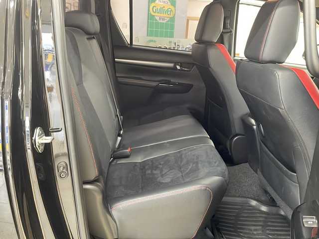 トヨタ ハイラックス Z GRスポーツ 道央・札幌 2023(令5)年 2.4万km アティチュードブラックマイカ ・ワンオーナー/・4WD/・寒冷地仕様/・純正ディスプレイオーディオ/・ナビ/BT/Miracast/・パノラミックビューモニター/・純正エンジンスターター/・プリクラッシュセーフティ/・レーダークルーズコントロール/・レーンディパーチャーアラート/・ロードサインアシスト/・パーキングセンサー/・トノカバー/・パドルシフト/・ワイパーデアイサー/・パワーヒーター/・アイドリングストップ/・横滑り防止/・ハーフレザーシート/・運転席パワーシート/・LEDヘッドライト/・LEDフォグ/・リヤフォグ/・ETC/・プッシュスタート/・スマートキー/・ドアバイザー/・電格ミラー/・ミラーヒーター