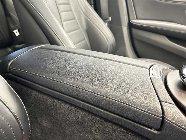 メルセデス・ベンツ Ｅ２２０ｄ SW AVG スポーツ 本革 福岡県 2017(平29)年 4.7万km ダイヤモンドホワイト エアバランスＰＫＧ　/レーダーセーフティーＰＫＧ　/３６０°カメラ　/Ｂｕｒｍｅｓｔｅｒサウンドシステム　/黒革　/ナビ／フルセグ　/ＡＣＣ　/ＢＳＭ　/アンビエントライト　/フットトランクオープナー　/純正１９ＡＷ