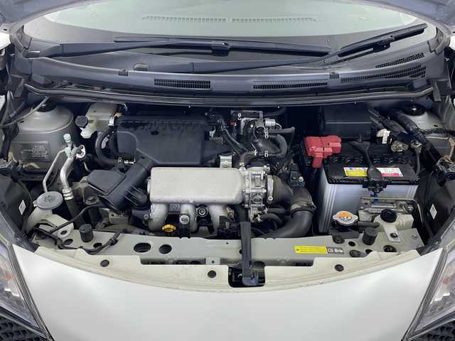 日産 ノート X DIG－S Bナチュール  インテリア 栃木県 2016(平28)年 7万km ブリリアントホワイトパール 純正オーディオ/AM/FM/CD/AUX/エマージェンシーブレーキ/ハーフレザーシート/アイドリングストップ/LEDヘッドライト/スマートキー×2/ETC/取扱説明書/純正フロアマット/横滑り防止/プッシュスタート/電動格納ミラー/レーンキープアシスト