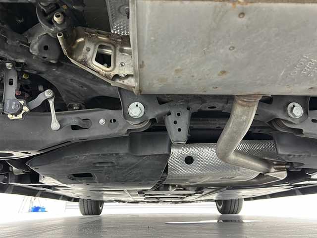 トヨタ プリウス Sツーリングセレクション 三重県 2019(令1)年 5.2万km アティチュードブラックマイカ 純正7型ナビ（NSZT-W68T）/・CD・DVD・USB・AM・FM・SD/フルセグTV/バックカメラ/モデリスタエアロ（F）/トヨタセーフティセンス/・クリアランスソナー/・レーンディパーチャーアラート/・レーダークルーズコントロール/・オートマチックハイビーム/・プリクラッシュセーフティ/・パーキングサポートブレーキ/前席シートヒーター/ステアリングスイッチ/純正フロアマット/純正17インチアルミホイール/LEDヘッドライト/フォグライト/スマートキー/スペアキー
