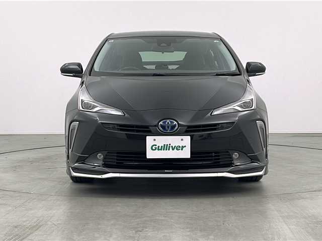トヨタ プリウス Sツーリングセレクション 三重県 2019(令1)年 5.2万km アティチュードブラックマイカ 純正7型ナビ（NSZT-W68T）/・CD・DVD・USB・AM・FM・SD/フルセグTV/バックカメラ/モデリスタエアロ（F）/トヨタセーフティセンス/・クリアランスソナー/・レーンディパーチャーアラート/・レーダークルーズコントロール/・オートマチックハイビーム/・プリクラッシュセーフティ/・パーキングサポートブレーキ/前席シートヒーター/ステアリングスイッチ/純正フロアマット/純正17インチアルミホイール/LEDヘッドライト/フォグライト/スマートキー/スペアキー