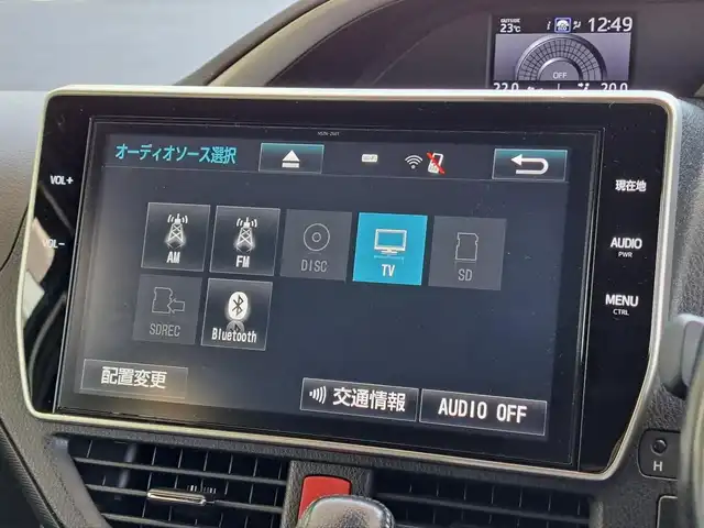 トヨタ ヴォクシー ZS 煌 大阪府 2018(平30)年 4万km ホワイトパールクリスタルシャイン /Toyota Safety Sense C/　・オートマチックハイビーム/　・プリクラッシュセーフティ/　・レーンディパーチャーアラート/　・先行発進告知機能//ワンオーナー//クルーズコントロール//衝突被害軽減システム//純正SDナビ(NSZN-Z66T)//AM・FM・Bluetooth・SD・CD・DVD//フルセグテレビ//TVキャンセラー//バックカメラ//ディーラーオプションデジタルインナーミラー//ビルトインETC//LEDヘッドライト//本革巻ステアリング//アイドリングストップ//ヒルスタートアシストコントロール//ブレーキアシスト//横滑り防止装置//ビークルスタビリティコントロール//緊急ブレーキシグナル//スペアキー//ドアバイザー//ステアリングスイッチ//電動格納ミラー//2.1A充電×2//純正フロアマット//純正16インチアルミホイール//保証書、記録簿、取扱説明書付き
