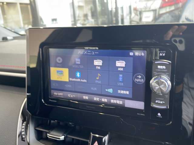 トヨタ カローラ スポーツ ハイブリッドG Z 愛知県 2018(平30)年 2.3万km ホワイトパールクリスタルシャイン 衝突軽減システム/SDナビ/レーダークルーズコントロール/フルセグ/CD/Bluetooth/バックカメラ/コーナーセンサー/LEDヘッドライト/純正アルミホイール/オートライト/ETC/ステアリングスイッチ/スマートキー/プッシュスタート