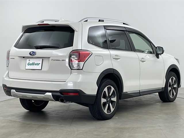スバル フォレスター Xブレイク 道央・札幌 2016(平28)年 7.4万km クリスタルホワイトP ・4WD/・寒冷地仕様/・社外SDナビ&フルセグ&CD&DVD&BT&USB&AUX/・アイサイト/・スバルリヤビークルディテクション/・車線逸脱警報/・レーンキープアシスト/・先行車発進お知らせ/・アダプティブクルーズコントロール/・クロールコントロール/・ダウンヒルアシストコントロール/・社外AW付スタッドレスタイヤ積込/・ETC/・ステアリング連動ヘッドランプ/・ドアミラーヒーター/・ドアミラーウィンカー/・ハーフレザーシート/・シートヒーター/・パワーシート/・オートライト/・LEDヘッドライト/・フォグランプ/・SI DRIVE/・X-MODE AWD/・スマートキー/・プッシュスタート/・横滑り防止