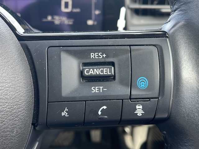 日産 ノート X FOUR 秋田県 2022(令4)年 9.3万km オーロラフレアブルーパール 純正ナビ/純正Bluetooth/フルセグ/全方位カメラ/ETC2.0/４WD/前後コーナーセンサー/前席シートヒーター/ステアリングヒーター
