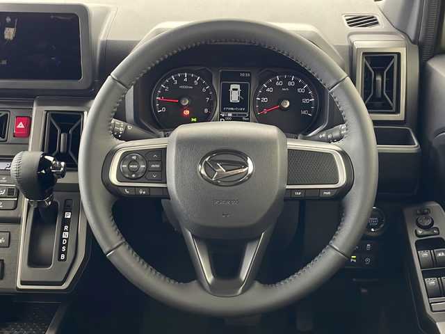 ダイハツ タフト G クロムベンチャー 秋田県 2024(令6)年 0.1千km フォレストカーキメタリック 4WD/スマートアシスト　/ガラスルーフ　/レーンキープアシスト　/クリアランスソナー　/横滑り防止装置　/アイドリングストップ　/前席シートヒーター　/プッシュスタート　/スペアキー　/ＬＥＤヘッドライト　/オートライト/オートマチックハイビーム/純正アルミホイール