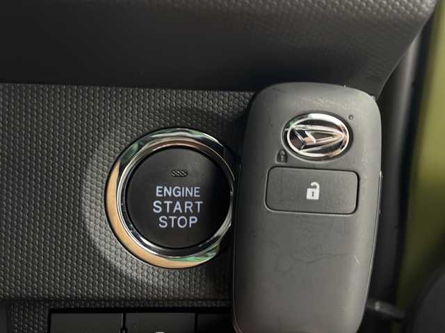 ダイハツ タフト G クロムベンチャー 秋田県 2024(令6)年 0.1千km フォレストカーキメタリック 4WD/スマートアシスト　/ガラスルーフ　/レーンキープアシスト　/クリアランスソナー　/横滑り防止装置　/アイドリングストップ　/前席シートヒーター　/プッシュスタート　/スペアキー　/ＬＥＤヘッドライト　/オートライト/オートマチックハイビーム/純正アルミホイール