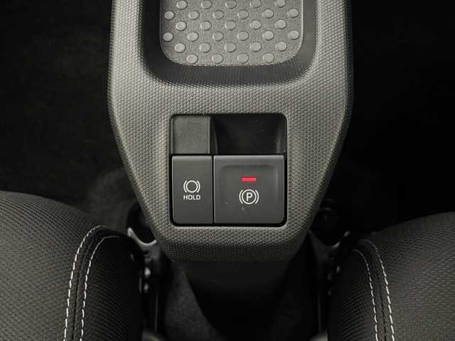 ダイハツ タフト G クロムベンチャー 秋田県 2024(令6)年 0.1千km フォレストカーキメタリック 4WD/スマートアシスト　/ガラスルーフ　/レーンキープアシスト　/クリアランスソナー　/横滑り防止装置　/アイドリングストップ　/前席シートヒーター　/プッシュスタート　/スペアキー　/ＬＥＤヘッドライト　/オートライト/オートマチックハイビーム/純正アルミホイール