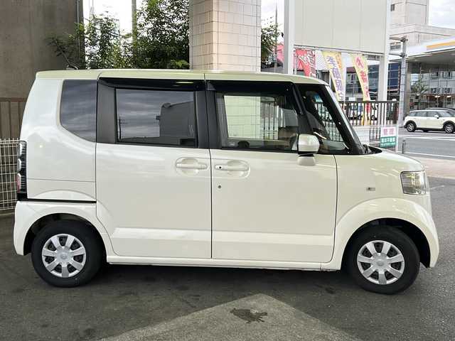 ホンダ Ｎ ＢＯＸ G Lパッケージ 京都府 2012(平24)年 9万km プレミアムホワイトパール ７インチ純正ＳＤナビ(VXM-122VF)/フルセグＴＶ　/禁煙　/両側パワースライドドア　/バックカメラ　/スマートキー　/前後社外ドライブレコーダー(NDR-RC175)/Ｂｌｕｅｔｏｏｔｈ　/ＣＤ／ＤＶＤ再生機能　/ｉＰｏｄ　/Ｗエアバッグ