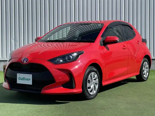 トヨタ ヤリス X 香川県 2021(令3)年 1.7万km コーラルクリスタルシャイン 純正7インチディスプレイオーディオ/→Bluetooth/Mira Cast/USB/AM/FM/純正CD/DVDデッキ/バックカメラ/Toyota Sefety Sense/・プリクラッシュセーフティ/・レーントレーシングアシスト/・オートマチックハイビーム/・ロードサインアシスト/・パーキングサポートブレーキ/前後コーナーセンサー/純正フロアマット/ステアリングリモコン/プッシュスタート/スマートキー/盗難防止装置