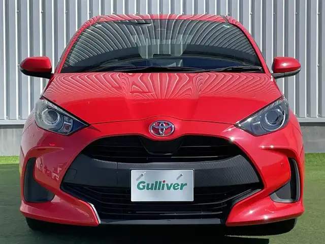 トヨタ ヤリス X 香川県 2021(令3)年 1.7万km コーラルクリスタルシャイン 純正7インチディスプレイオーディオ/→Bluetooth/Mira Cast/USB/AM/FM/純正CD/DVDデッキ/バックカメラ/Toyota Sefety Sense/・プリクラッシュセーフティ/・レーントレーシングアシスト/・オートマチックハイビーム/・ロードサインアシスト/・パーキングサポートブレーキ/前後コーナーセンサー/純正フロアマット/ステアリングリモコン/プッシュスタート/スマートキー/盗難防止装置