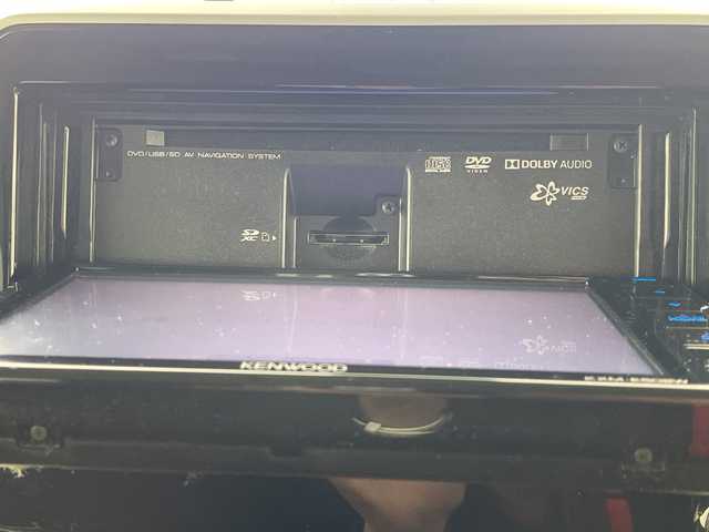 スズキ スペーシア HYBRID X 岐阜県 2018(平30)年 7.8万km ピュアホワイトP 純正ナビ(KXM-E502W)/AM/FM/CD/DVD/Bluetooth/SD/フルセグTV/バックモニター/両側パワースライドドア/運転席シートヒーター/衝突軽減ブレーキ/レーンキープアシスト/コーナーセンサー/スマートキー/プッシュスタート/スペアキー/サーキュレーター/電動格納ミラー/後席サンシェード/オートLEDヘッドライト/純正フロアマット/純正ドアバイザー/純正14インチアルミホイール