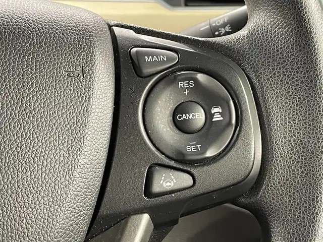 ホンダ フリード G ホンダセンシング 愛知県 2017(平29)年 6.2万km ホワイトオーキッドパール 純正9インチナビ（フルセグTV））/衝突軽減ブレーキ/両側パワースライドドア/ビルトインETC/バックカメラ/レーンキープアシスト/パーキングアシスト/プッシュスタート/スマートキー/アイドリングストップ/純正フロアマット/オートライト/LEDヘッドライト