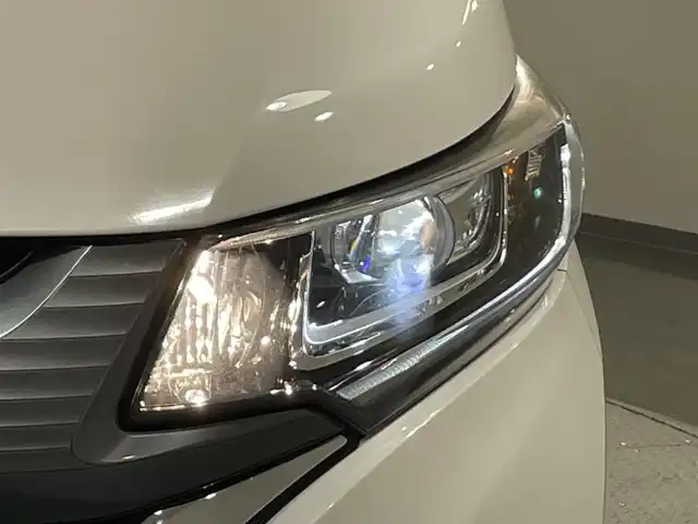 ホンダ フリード G ホンダセンシング 愛知県 2017(平29)年 6.2万km ホワイトオーキッドパール 純正9インチナビ（フルセグTV））/衝突軽減ブレーキ/両側パワースライドドア/ビルトインETC/バックカメラ/レーンキープアシスト/パーキングアシスト/プッシュスタート/スマートキー/アイドリングストップ/純正フロアマット/オートライト/LEDヘッドライト