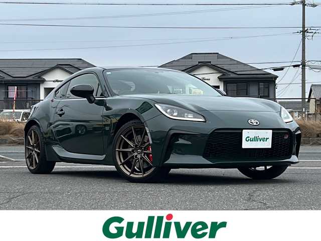 トヨタ ＧＲ８６ RZ リッジグリーンリミテッド 三重県 2024(令6)年 0.3万km Ｄグリーン 特別仕様車 RZ “Ridge Green Limited”/ブレンボ製キャリパー/ザックス製アブソーバー/ロッソモデロ製マフラー/ワンオーナー/禁煙車/純正9インチナビ/(NMZN-Y73D)/Bluetooth/フルセグTV/CD/DVD/FM/AM/USB/HDMI/アイサイト/プリクラッシュブレーキ/追従機能付きクルーズコントロール/車線逸脱警報/コーナーセンサー/ハーフレザーシート/シートヒーター/ETC/保証書・取扱説明書