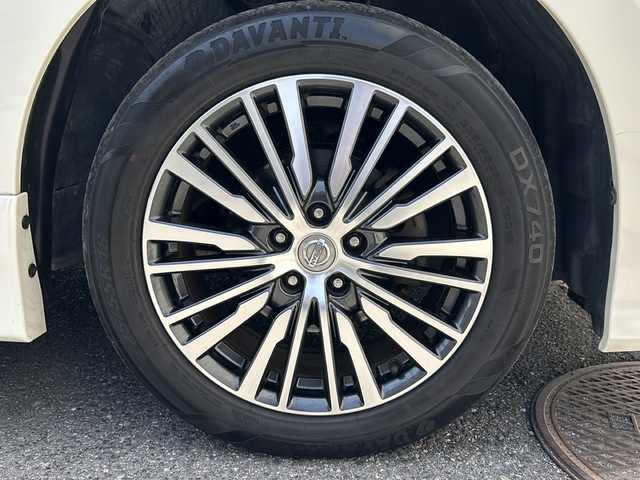 日産 エルグランド 250ハイウェイスター 埼玉県 2015(平27)年 13万km ブリリアントホワイトパール (株)IDOMが運営する【じしゃロン熊谷店】の自社ローン専用車両になりますこちらは現金またはオートローンご利用時の価格です。自社ローンご希望の方は別途その旨お申付け下さい/純正ナビ　/（フルセグTV/Bluetooth/CD/DVD/AM/FM）/ETC/全方位カメラ/クルーズコントロール/クリアランスソナー/両側パワースライドドア/オートヘッドライト/オットマン/１００V充電/ステアリングリモコン/スマートキースペア×１/プッシュスタート/フロアマット/ウインカーミラー/純正ドアバイザー/ダブル・サイドエアバッグ