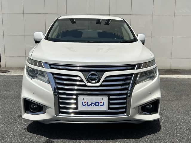日産 エルグランド 250ハイウェイスター 埼玉県 2015(平27)年 13万km ブリリアントホワイトパール (株)IDOMが運営する【じしゃロン熊谷店】の自社ローン専用車両になりますこちらは現金またはオートローンご利用時の価格です。自社ローンご希望の方は別途その旨お申付け下さい/純正ナビ　/（フルセグTV/Bluetooth/CD/DVD/AM/FM）/ETC/全方位カメラ/クルーズコントロール/クリアランスソナー/両側パワースライドドア/オートヘッドライト/オットマン/１００V充電/ステアリングリモコン/スマートキースペア×１/プッシュスタート/フロアマット/ウインカーミラー/純正ドアバイザー/ダブル・サイドエアバッグ