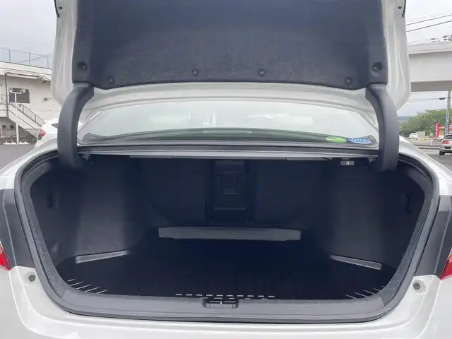 ホンダ アコード EX 東京都 2021(令3)年 0.2万km プラチナホワイトパール Honda SENSING/・衝突軽減ブレーキ/・誤発進抑制機能/・後方誤発進抑制機能/・近距離衝突軽減ブレーキ/・歩行者事故低減ステアリング/・路外逸脱抑制機能/・アダプティブクルーズコントロール/・車線維持支援システム/・トラフィックジャムアシスト/・先行車発進お知らせ機能/・標識認識機能/・オートハイビーム/・アダプティブドライビングビーム/・パーキングセンサーシステム/・急アクセル抑制機能/・ブラインドスポットインフォメーション/・後退出庫サポート/・Honda パーキングパイロット/・ドライバー注意力モニター/ヘッドアップディスプレー/サンルーフ/Hondaインターナビ/・ワンセグTV/Bluetooth/apple car play/android auto/前後ドライブレコーダー（ZDR‐025）/moduloエアロ/シートヒーター/オートエアコン/ワイヤレス充電器/取扱説明書/保証書