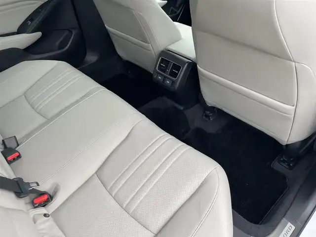 ホンダ アコード EX 東京都 2021(令3)年 0.2万km プラチナホワイトパール Honda SENSING/・衝突軽減ブレーキ/・誤発進抑制機能/・後方誤発進抑制機能/・近距離衝突軽減ブレーキ/・歩行者事故低減ステアリング/・路外逸脱抑制機能/・アダプティブクルーズコントロール/・車線維持支援システム/・トラフィックジャムアシスト/・先行車発進お知らせ機能/・標識認識機能/・オートハイビーム/・アダプティブドライビングビーム/・パーキングセンサーシステム/・急アクセル抑制機能/・ブラインドスポットインフォメーション/・後退出庫サポート/・Honda パーキングパイロット/・ドライバー注意力モニター/ヘッドアップディスプレー/サンルーフ/Hondaインターナビ/・ワンセグTV/Bluetooth/apple car play/android auto/前後ドライブレコーダー（ZDR‐025）/moduloエアロ/シートヒーター/オートエアコン/ワイヤレス充電器/取扱説明書/保証書