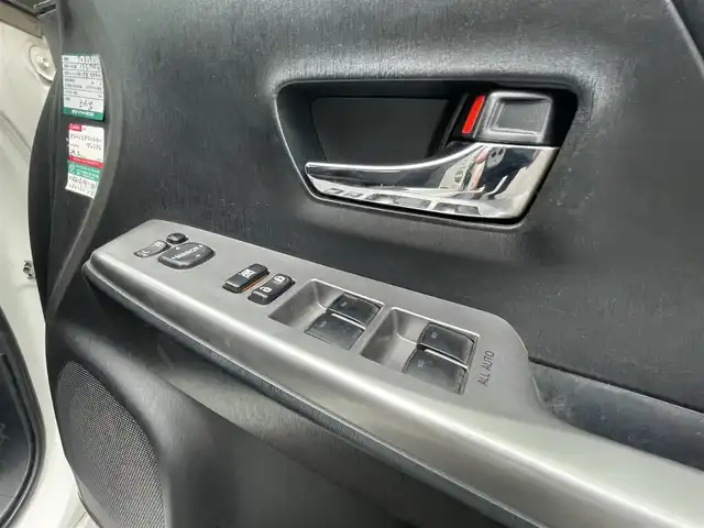 トヨタ プリウス α S Lセレクション 埼玉県 2015(平27)年 13万km ホワイトパールクリスタルシャイン (株)IDOMが運営する【じしゃロン鳩ヶ谷店】の自社ローン専用車両になりますこちらは現金またはオートローンご利用時の価格です。自社ローンご希望の方は別途その旨お申付け下さい/モデリスタエアロ/純正ＳＤナビ/　(CD/DVD/SD/Bluetooth接続)/フルセグＴＶ/バックカメラ/ビルドインＥＴＣ/オートライト/シートカバー/ＳＲＳエアバッグシステム/サイド＆カーテンエアバッグ/ＨＩＤヘッドライト