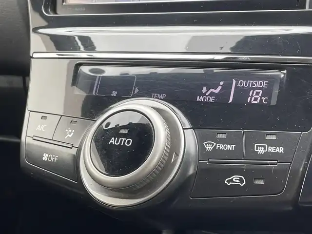 トヨタ プリウス α S Lセレクション 埼玉県 2015(平27)年 13万km ホワイトパールクリスタルシャイン (株)IDOMが運営する【じしゃロン鳩ヶ谷店】の自社ローン専用車両になりますこちらは現金またはオートローンご利用時の価格です。自社ローンご希望の方は別途その旨お申付け下さい/モデリスタエアロ/純正ＳＤナビ/　(CD/DVD/SD/Bluetooth接続)/フルセグＴＶ/バックカメラ/ビルドインＥＴＣ/プッシュスタート/オートライト/シートカバー/ＳＲＳエアバッグシステム/サイド＆カーテンエアバッグ/ＨＩＤヘッドライト