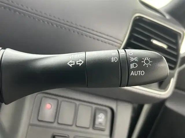 日産 セレナ ハイウェイスター 埼玉県 2020(令2)年 8万km ブリリアントホワイトパール ９型ナビ　フリップダウンモニター　ＥＴＣ　クリアランスソナー　ブラインドスポットモニター　両側電動スライドドア　アイドリングストップ　オートブレーキホールド　パーキングアシスト　ＬＥＤヘッドライト