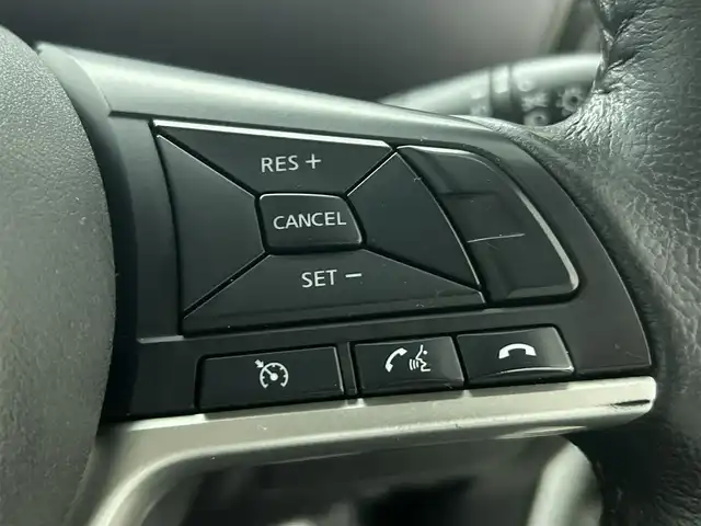 日産 セレナ ハイウェイスター 埼玉県 2020(令2)年 8万km ブリリアントホワイトパール ９型ナビ　フリップダウンモニター　ＥＴＣ　クリアランスソナー　ブラインドスポットモニター　両側電動スライドドア　アイドリングストップ　オートブレーキホールド　パーキングアシスト　ＬＥＤヘッドライト