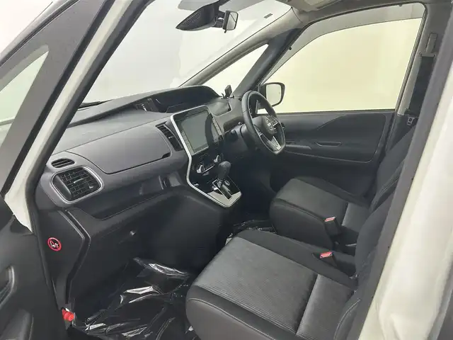 日産 セレナ ハイウェイスター 埼玉県 2020(令2)年 8万km ブリリアントホワイトパール ９型ナビ　フリップダウンモニター　ＥＴＣ　クリアランスソナー　ブラインドスポットモニター　両側電動スライドドア　アイドリングストップ　オートブレーキホールド　パーキングアシスト　ＬＥＤヘッドライト