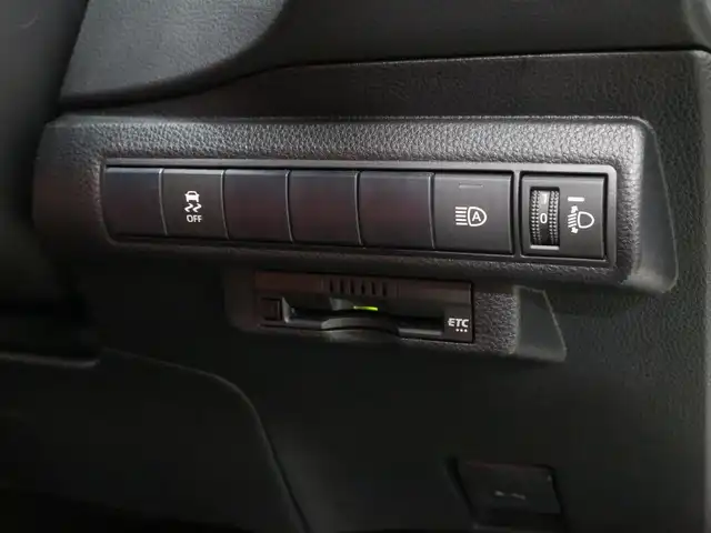 トヨタ カローラ スポーツ G Z 三重県 2019(平31)年 3.4万km ホワイトパールクリスタルシャイン ワンオーナー/TRDエアロ/weds18インチアルミホイール/セーフティセンス/アイドリングストップ/純正9インチメモリナビ ・地デジTV/・DVD/CD/・Bluetooth/バックカメラ/全車速追従機能付レーダークルーズコントロール/レーントレーシングアラート/赤/黒レザー調シートカバー/ビルトインETC/丸型1灯式LEDヘッドランプ/・オートライト/オートマチックハイビーム/LEDフォグランプ/プッシュエンジンスタート/スマートキー×2/新車時保証書/取扱説明書
