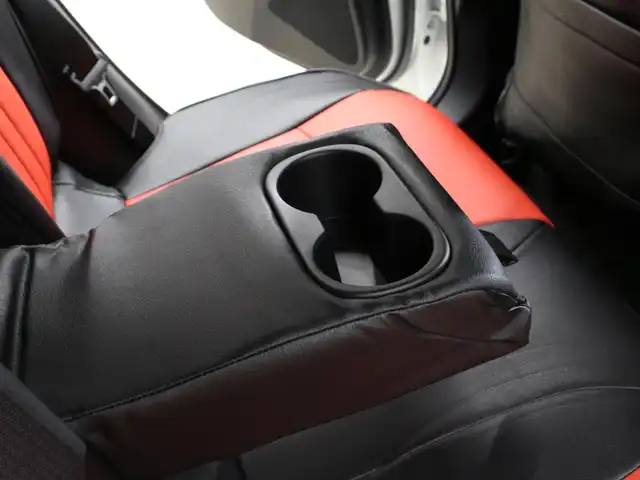 トヨタ カローラ スポーツ G Z 三重県 2019(平31)年 3.4万km ホワイトパールクリスタルシャイン ワンオーナー/TRDエアロ/weds18インチアルミホイール/セーフティセンス/アイドリングストップ/純正9インチメモリナビ ・地デジTV/・DVD/CD/・Bluetooth/バックカメラ/全車速追従機能付レーダークルーズコントロール/レーントレーシングアラート/赤/黒レザー調シートカバー/ビルトインETC/丸型1灯式LEDヘッドランプ/・オートライト/オートマチックハイビーム/LEDフォグランプ/プッシュエンジンスタート/スマートキー×2/新車時保証書/取扱説明書