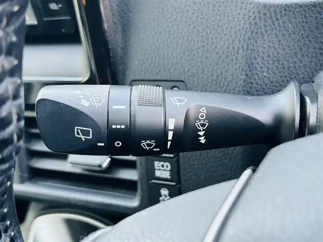 トヨタ ヴォクシー ZS 煌 岡山県 2015(平27)年 14.2万km ブラッキッシュアゲハガラスフレーク (株)IDOMが運営する【じしゃロン岡山店】の自社ローン対象車両になります。こちらは現金ご利用時の価格です。自社ローンご希望の方は別途その旨お申付け下さい。/・純正ナビゲーション/・バックカメラ/・両側電動スライドドア/・ドラレコ/・ＥＴＣ/・コーナーセンサー