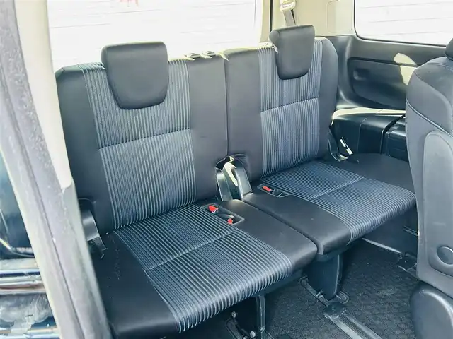 トヨタ ヴォクシー ZS 煌 岡山県 2015(平27)年 14.2万km ブラッキッシュアゲハガラスフレーク (株)IDOMが運営する【じしゃロン岡山店】の自社ローン対象車両になります。こちらは現金ご利用時の価格です。自社ローンご希望の方は別途その旨お申付け下さい。/・純正ナビゲーション/・バックカメラ/・両側電動スライドドア/・ドラレコ/・ＥＴＣ/・コーナーセンサー