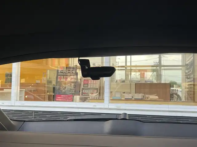 アウディ Ａ４ アバント 40TDIクワトロ Sライン 山梨県 2022(令4)年 3万km パール SラインPパッケージ/マトリクスLED/全周囲C/純正MMI　/カープレイ/バーチャルC/マイルドHV/ACC/LKA/BSA/パイロットA/黒半革/シートH/電動リアG/Aハイビーム/Pシート/フルセグ