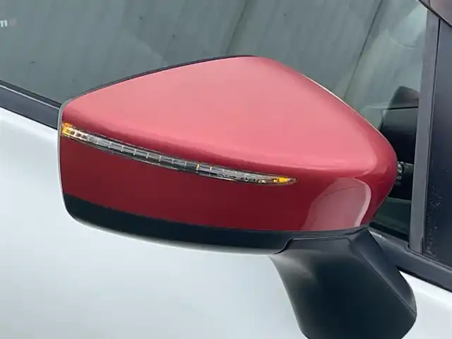 日産 ノート ニスモ 香川県 2018(平30)年 6.7万km ブリリアントホワイトパール nismoロゴ入りブラックスエード調スポーツシート/社外ナビ（AVIC-RW900）/　CD/DVD/Bluetooth/フルセグ/バックカメラ/ナビ連動ドラレコ（前方）/純正アルミホイール/レーンキープアシスト/エマージェンシーブレーキ/レベライザー/リアフォグ