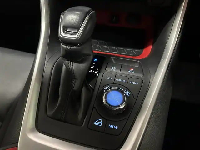 トヨタ ＲＡＶ４ アドベンチャー オフロードPKG 埼玉県 2021(令3)年 3.3万km アティチュードブラックマイカ 純正ナビ（FM/AM/BT/フルセグ/USB/Applecarplay//AndroidAuto)/前後ドラレコ（DRC-35ST)/レザーシート/D席パワーシート/トヨタセーフティセンス/レーダークルコン/ETC/電動パーキングブレーキ/オートホールド/純正18インチAW/純正フロアマット/純正LEDライト/ルーフレール/オートライト/ISOFIX/ブラインドスポットモニター/車高調
